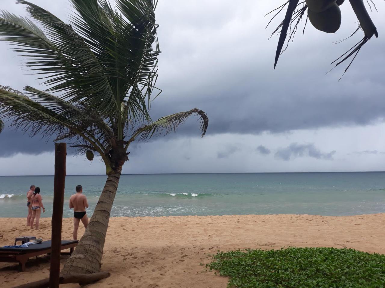 Arcade Beach Hotel Bentota Exterior photo